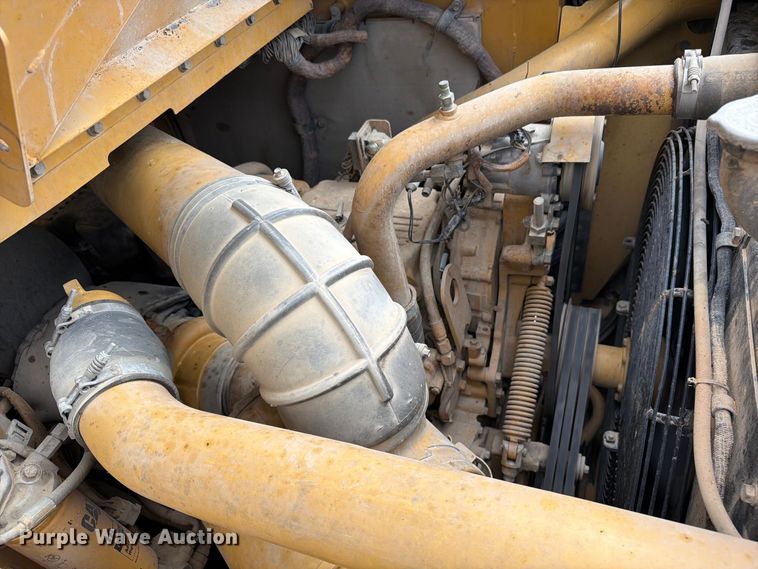image for item ED0213 2012 Caterpillar 627G conventional scraper 