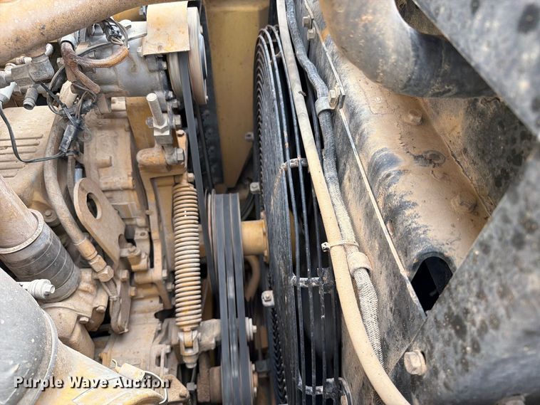 image for item ED0213 2012 Caterpillar 627G conventional scraper 