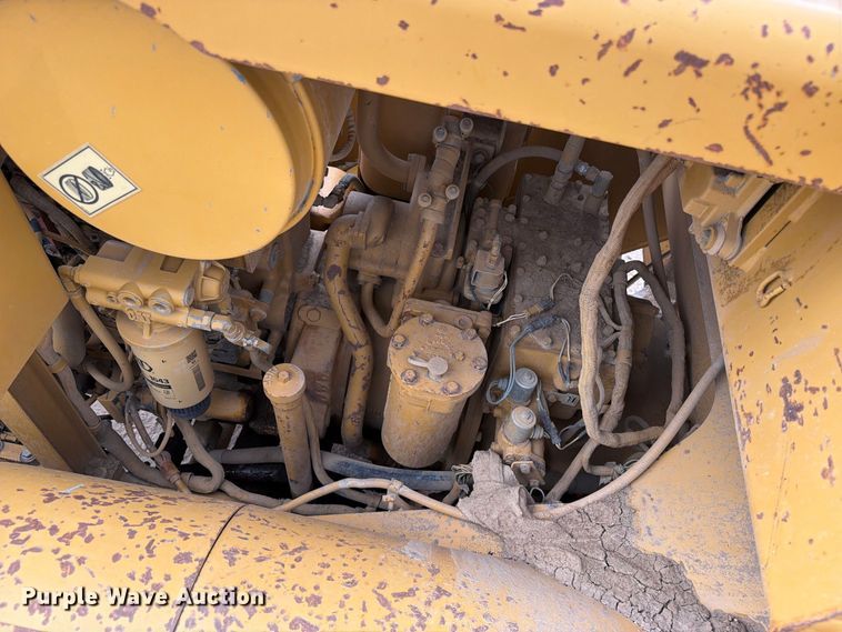 image for item ED0213 2012 Caterpillar 627G conventional scraper 
