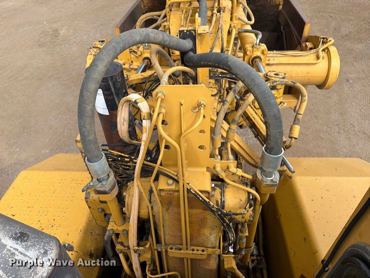 image for item ED0214 2006 Caterpillar 627G conventional scraper 