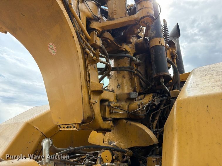 image for item ED0214 2006 Caterpillar 627G conventional scraper 