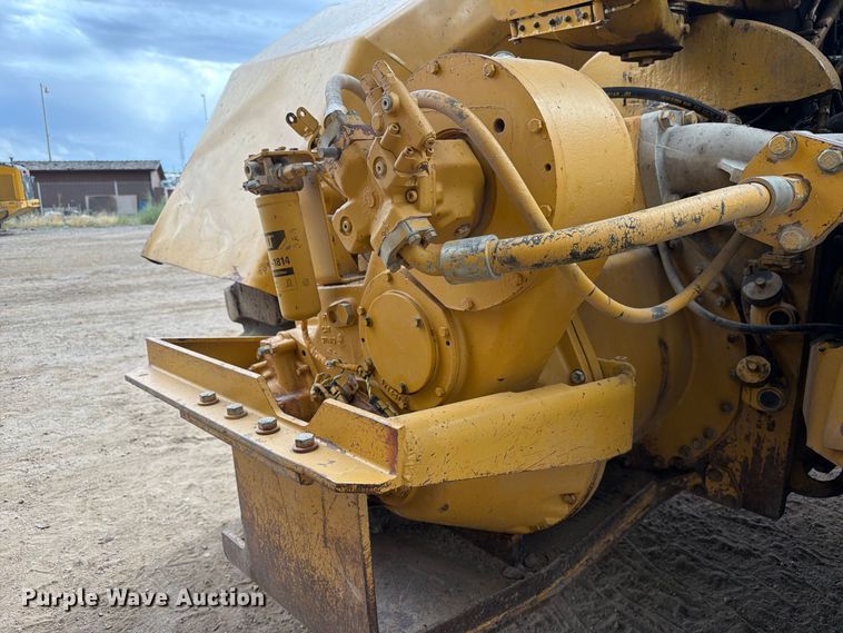 image for item ED0214 2006 Caterpillar 627G conventional scraper 