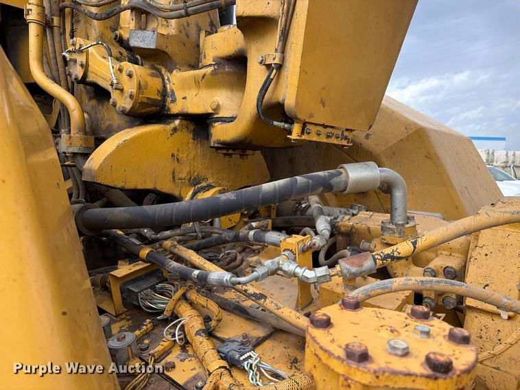 image for item ED0214 2006 Caterpillar 627G conventional scraper 