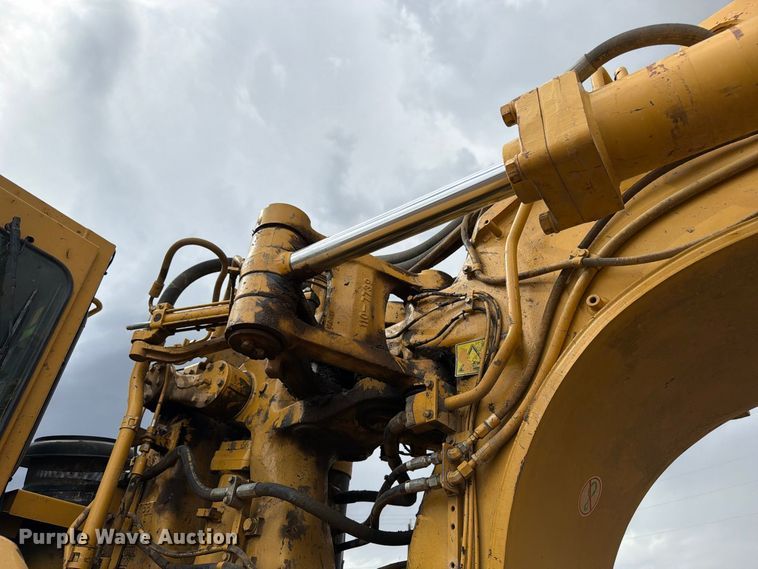 image for item ED0214 2006 Caterpillar 627G conventional scraper 