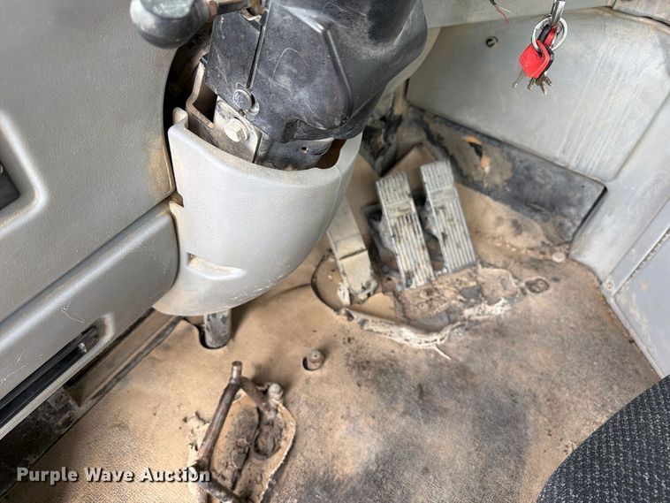 image for item ED0214 2006 Caterpillar 627G conventional scraper 