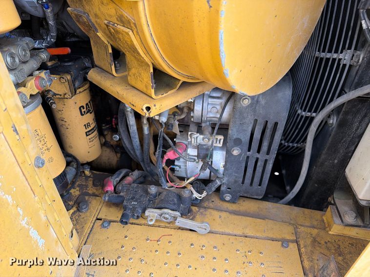 image for item ED0214 2006 Caterpillar 627G conventional scraper 