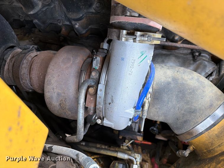 image for item ED0214 2006 Caterpillar 627G conventional scraper 