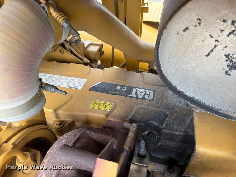 image for item ED0214 2006 Caterpillar 627G conventional scraper 