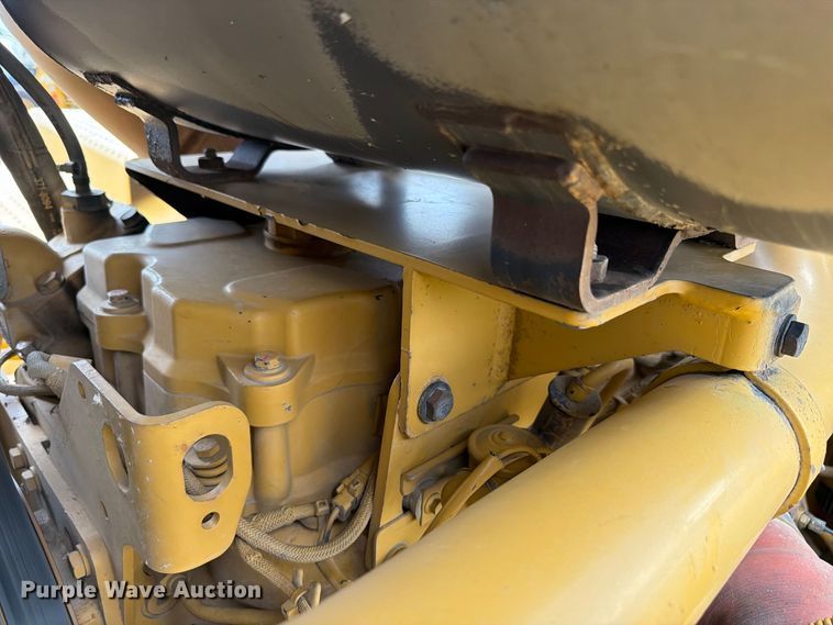 image for item ED0214 2006 Caterpillar 627G conventional scraper 