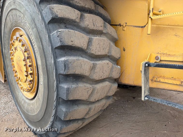 image for item ED0214 2006 Caterpillar 627G conventional scraper 