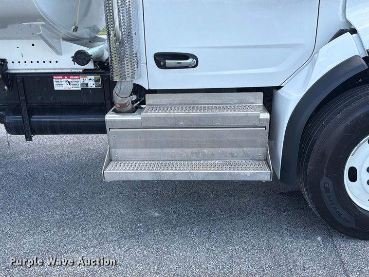 image for item EF1349 2025 Peterbilt 548 water truck