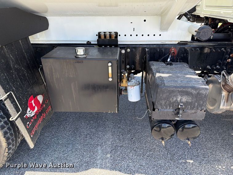 image for item EF1350 2020 Mack Granite water truck