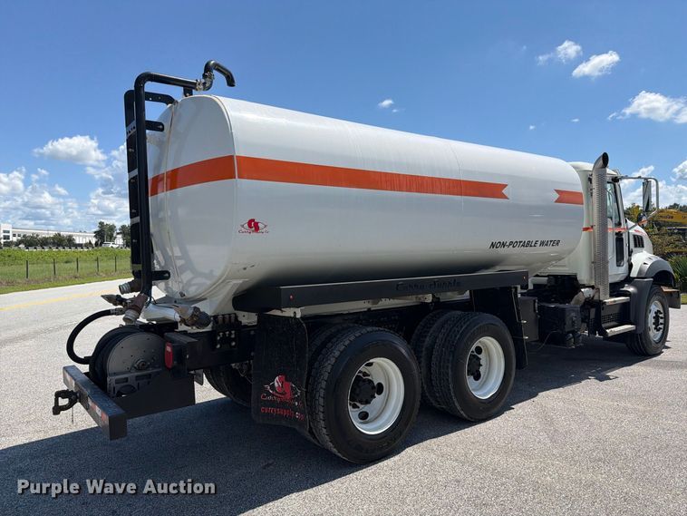 image for item EF1350 2020 Mack Granite water truck