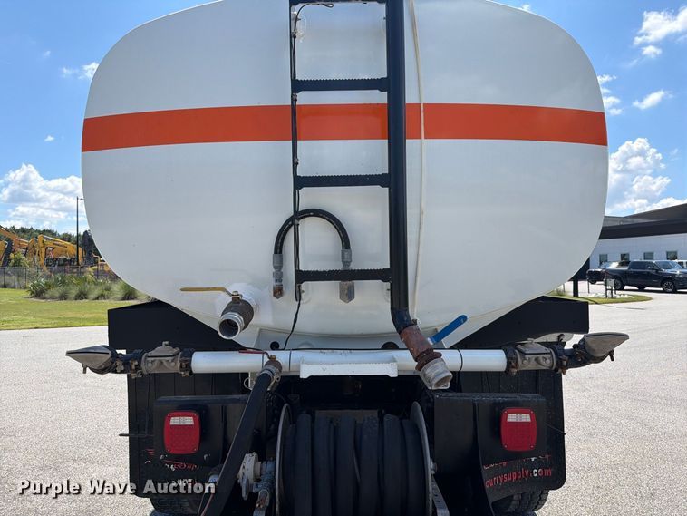 image for item EF1350 2020 Mack Granite water truck