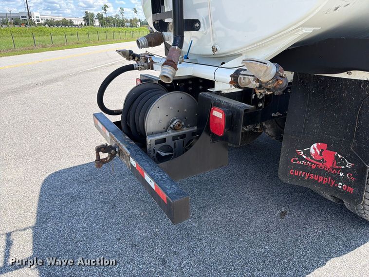 image for item EF1350 2020 Mack Granite water truck