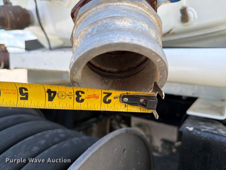 image for item EF1350 2020 Mack Granite water truck
