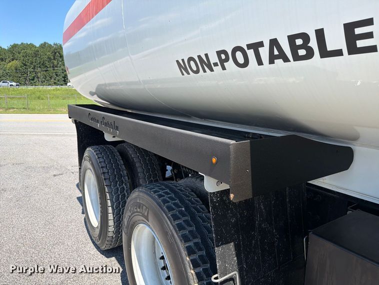 image for item EF1350 2020 Mack Granite water truck