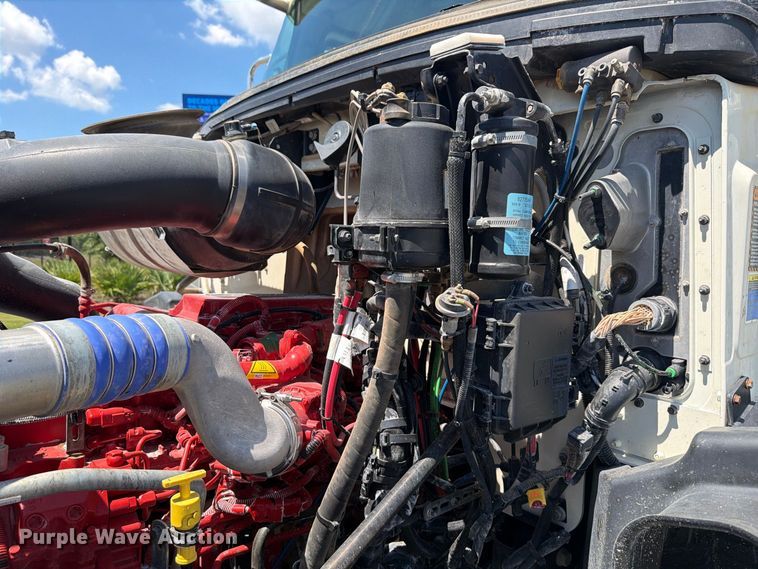 image for item EF1350 2020 Mack Granite water truck