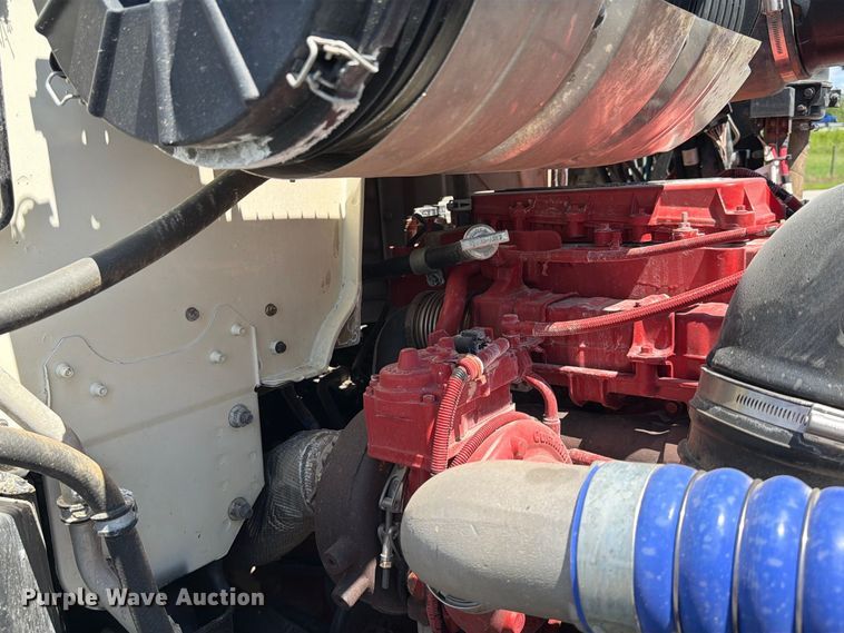 image for item EF1350 2020 Mack Granite water truck