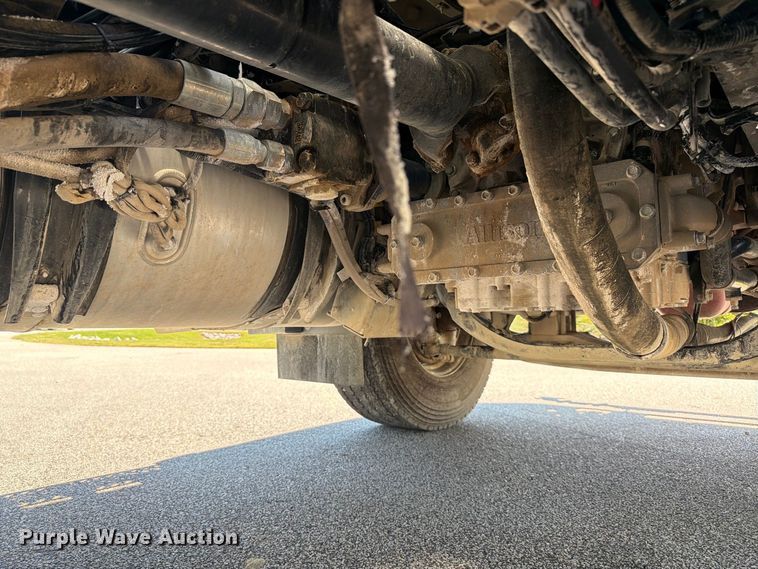 image for item EF1350 2020 Mack Granite water truck
