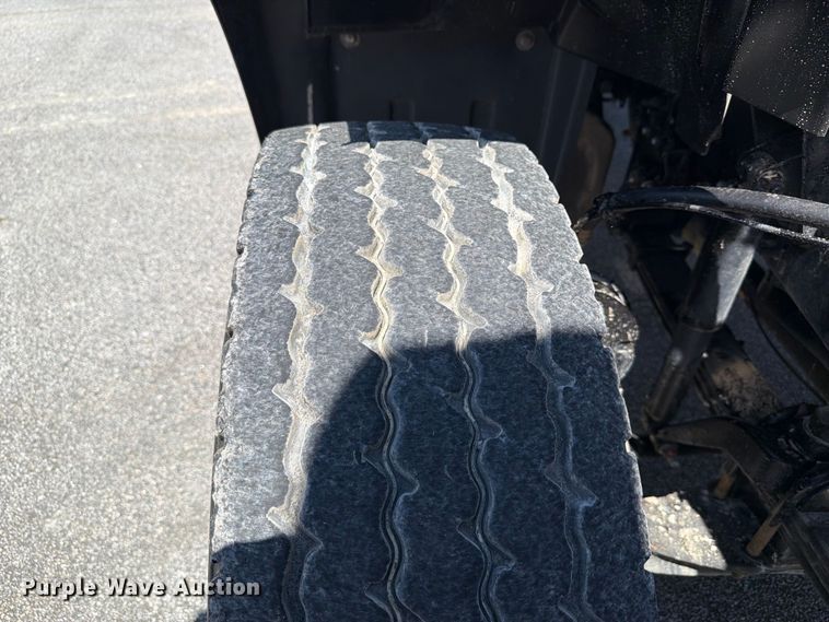 image for item EF1350 2020 Mack Granite water truck