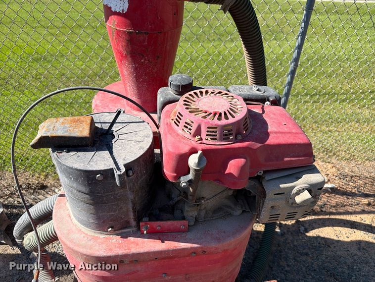 image for item EF1393 Soff Vac saw cut vac system