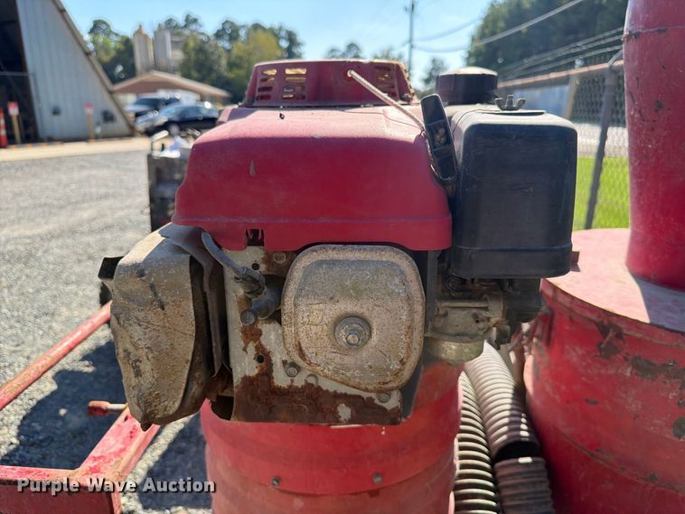 image for item EF1393 Soff Vac saw cut vac system