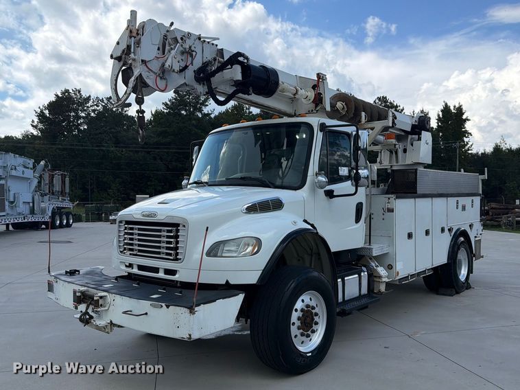 image for item EF1399 2013 Freightliner Business Class M2 digger derrick truck