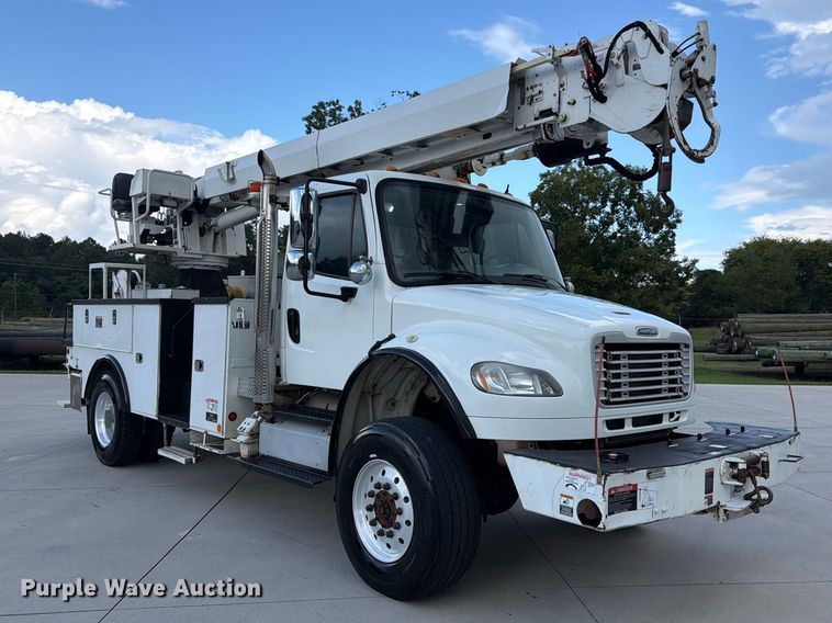image for item EF1399 2013 Freightliner Business Class M2 digger derrick truck