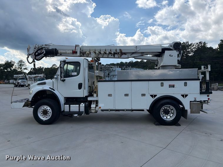 image for item EF1399 2013 Freightliner Business Class M2 digger derrick truck