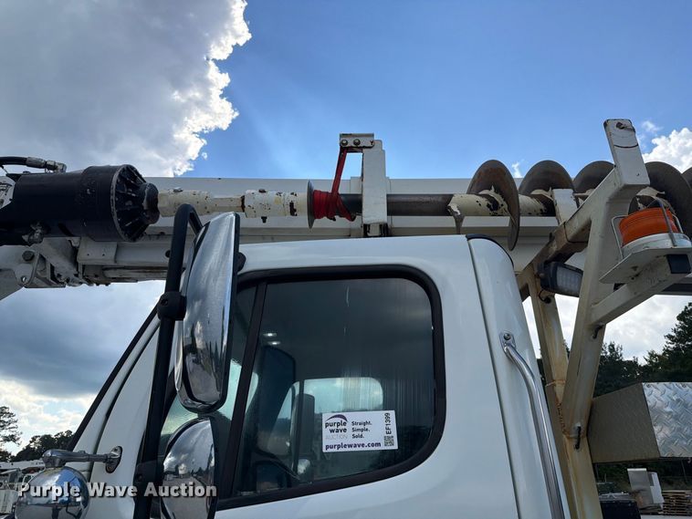 image for item EF1399 2013 Freightliner Business Class M2 digger derrick truck