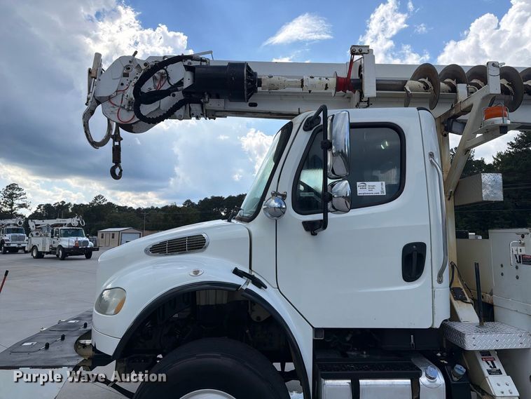 image for item EF1399 2013 Freightliner Business Class M2 digger derrick truck