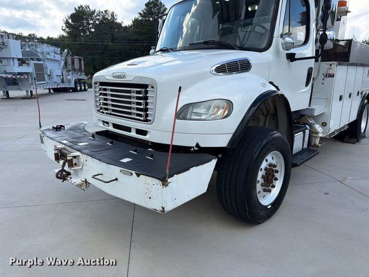 image for item EF1399 2013 Freightliner Business Class M2 digger derrick truck