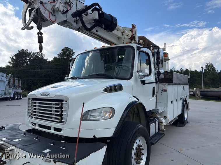image for item EF1399 2013 Freightliner Business Class M2 digger derrick truck