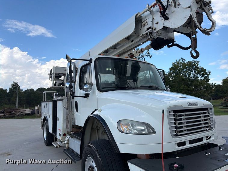 image for item EF1399 2013 Freightliner Business Class M2 digger derrick truck