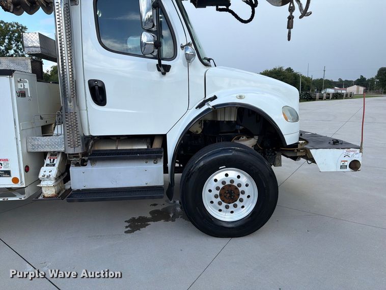 image for item EF1399 2013 Freightliner Business Class M2 digger derrick truck