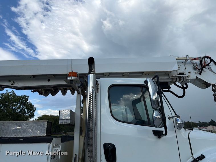 image for item EF1399 2013 Freightliner Business Class M2 digger derrick truck