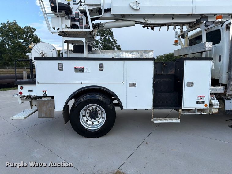 image for item EF1399 2013 Freightliner Business Class M2 digger derrick truck