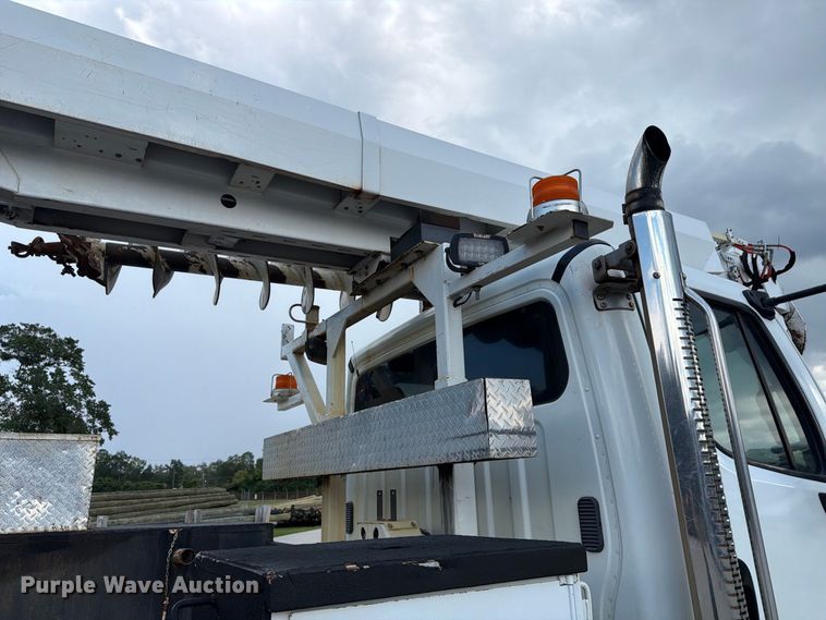 image for item EF1399 2013 Freightliner Business Class M2 digger derrick truck