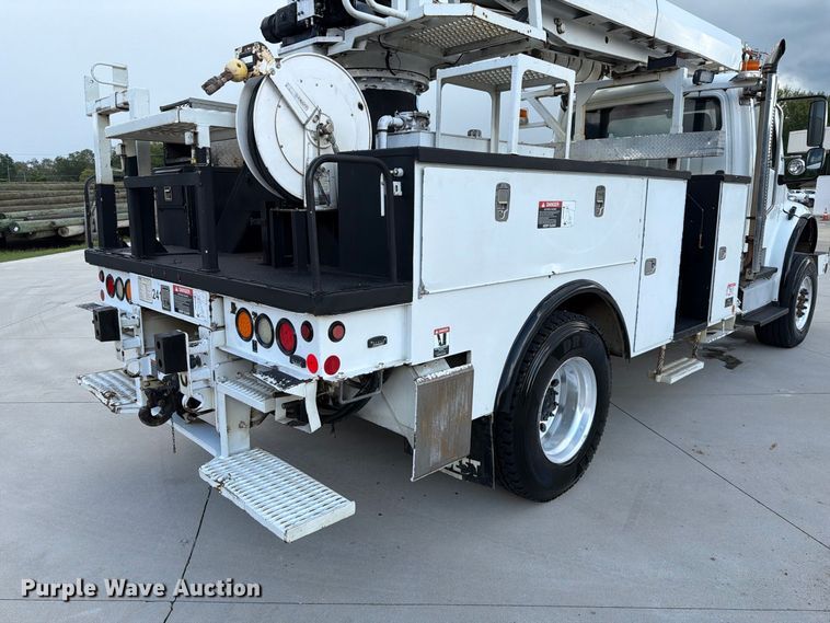 image for item EF1399 2013 Freightliner Business Class M2 digger derrick truck