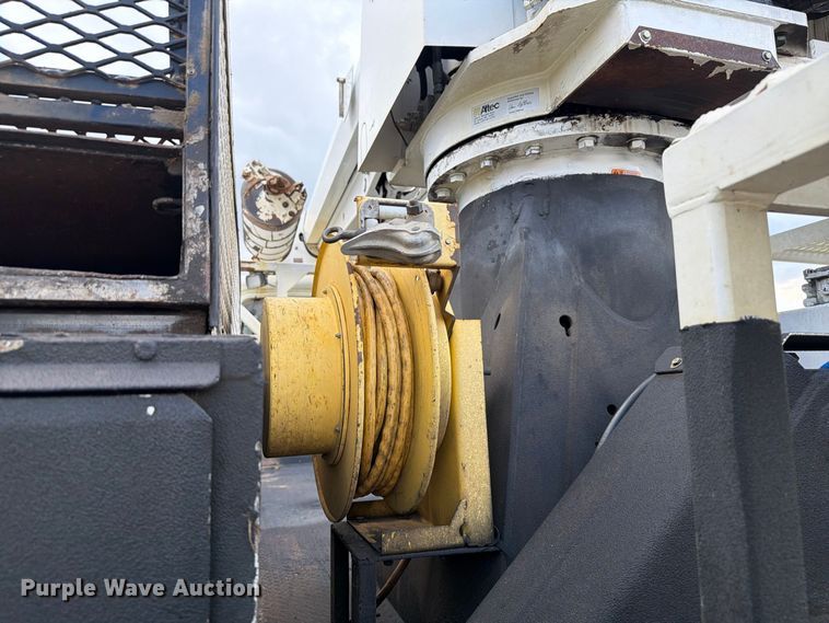 image for item EF1399 2013 Freightliner Business Class M2 digger derrick truck