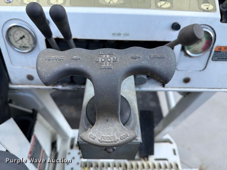 image for item EF1399 2013 Freightliner Business Class M2 digger derrick truck