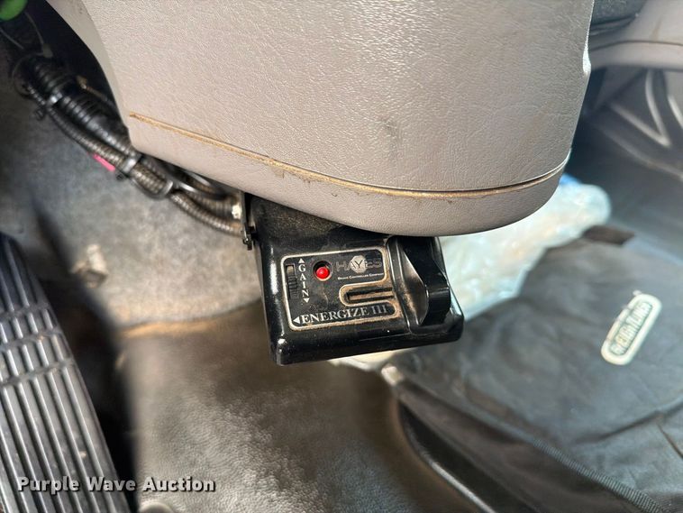 image for item EF1399 2013 Freightliner Business Class M2 digger derrick truck