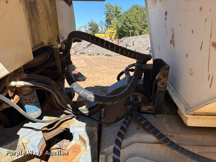 image for item EF1401 2001 TEREX TA25 articulated haul truck