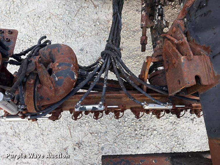 image for item EF1402 2012 International SA515 oil distributor truck