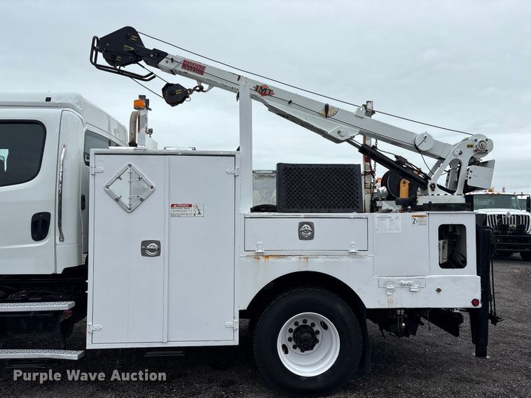 image for item EG9215 2013 Freightliner 108SD Crew Cab utility / service truck