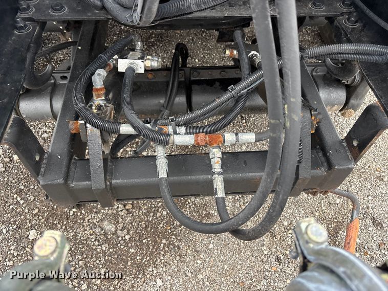 image for item EG9215 2013 Freightliner 108SD Crew Cab utility / service truck