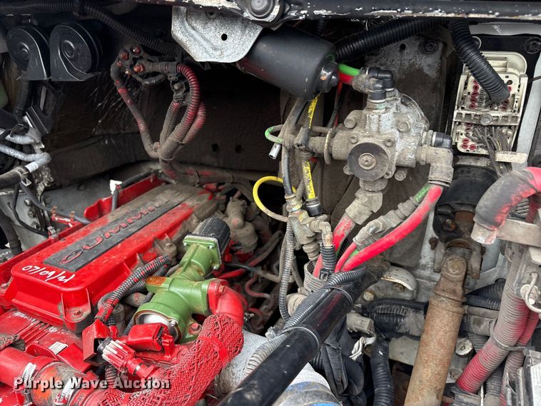 image for item EG9215 2013 Freightliner 108SD Crew Cab utility / service truck