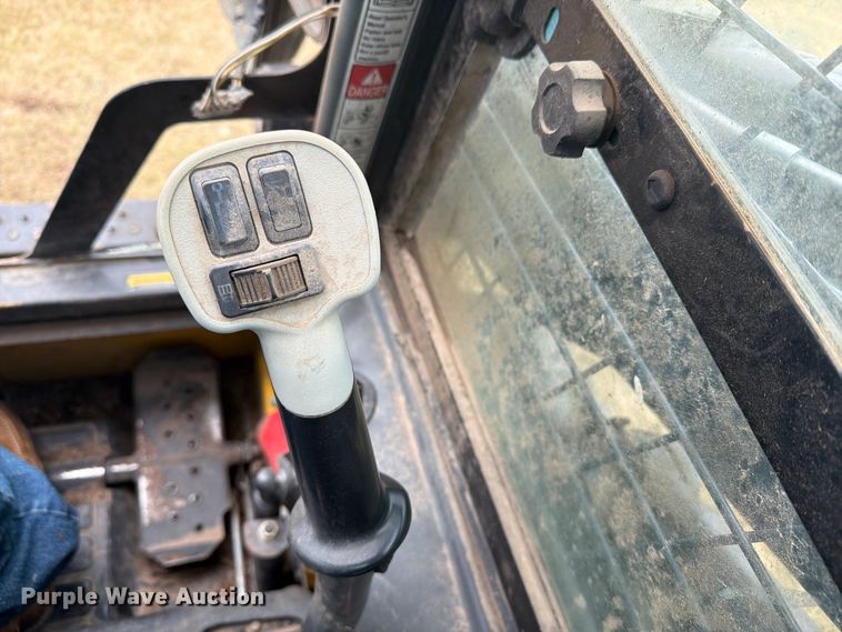image for item EI7708 2012 New Holland C238 tracked skid steer loader