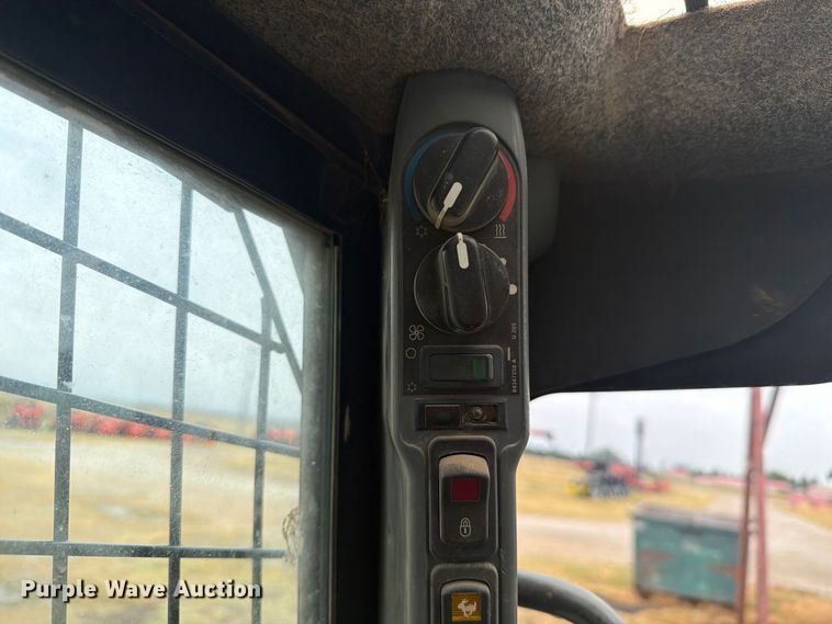 image for item EI7708 2012 New Holland C238 tracked skid steer loader